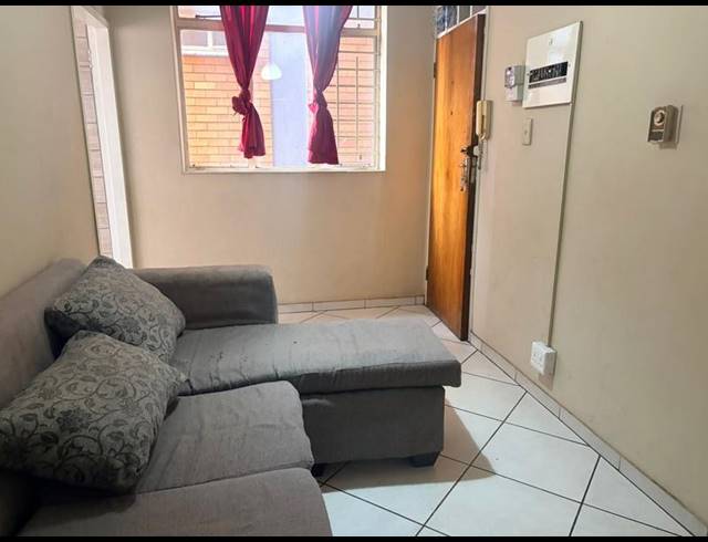1 BEDROOM APARTMENT FOR SALE IN SUNNYSIDE